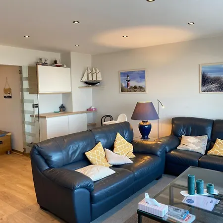 Apartment In Nieuwpoort With Ocean Views, Cleaning Included Lägenhet Nieuwpoort